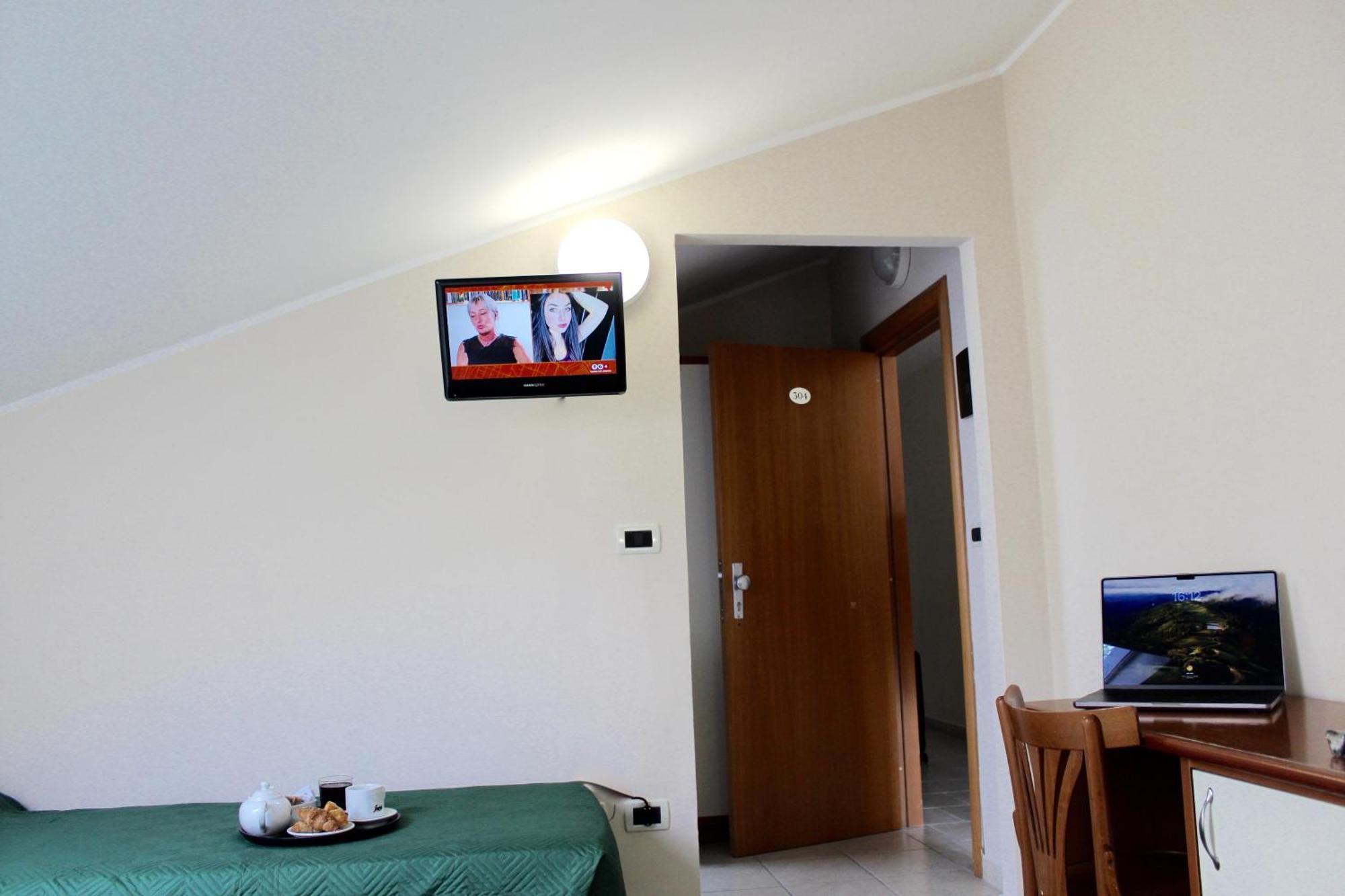 Blue Loft Hotel Cesenatico Esterno foto