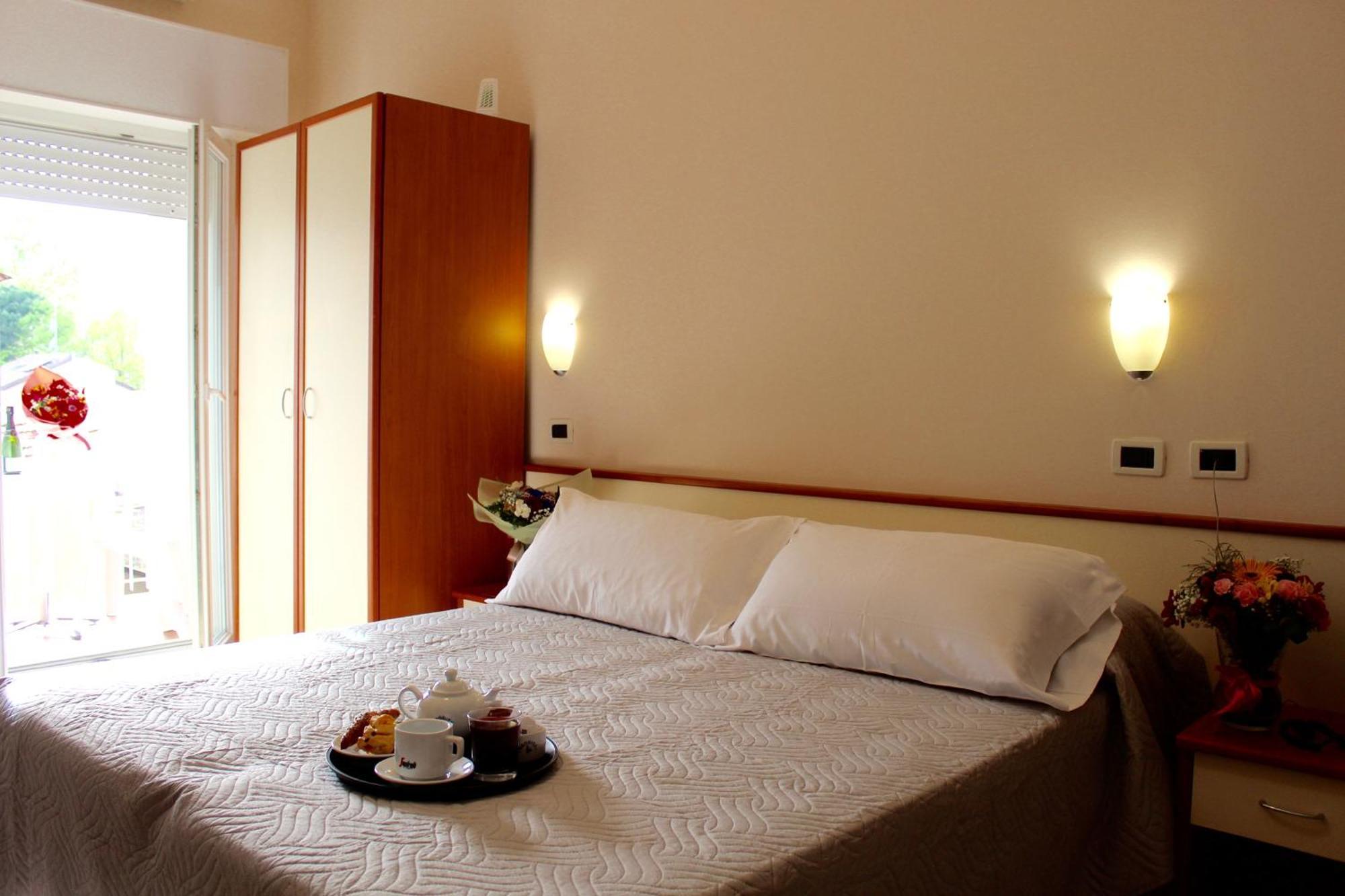 Blue Loft Hotel Cesenatico Esterno foto