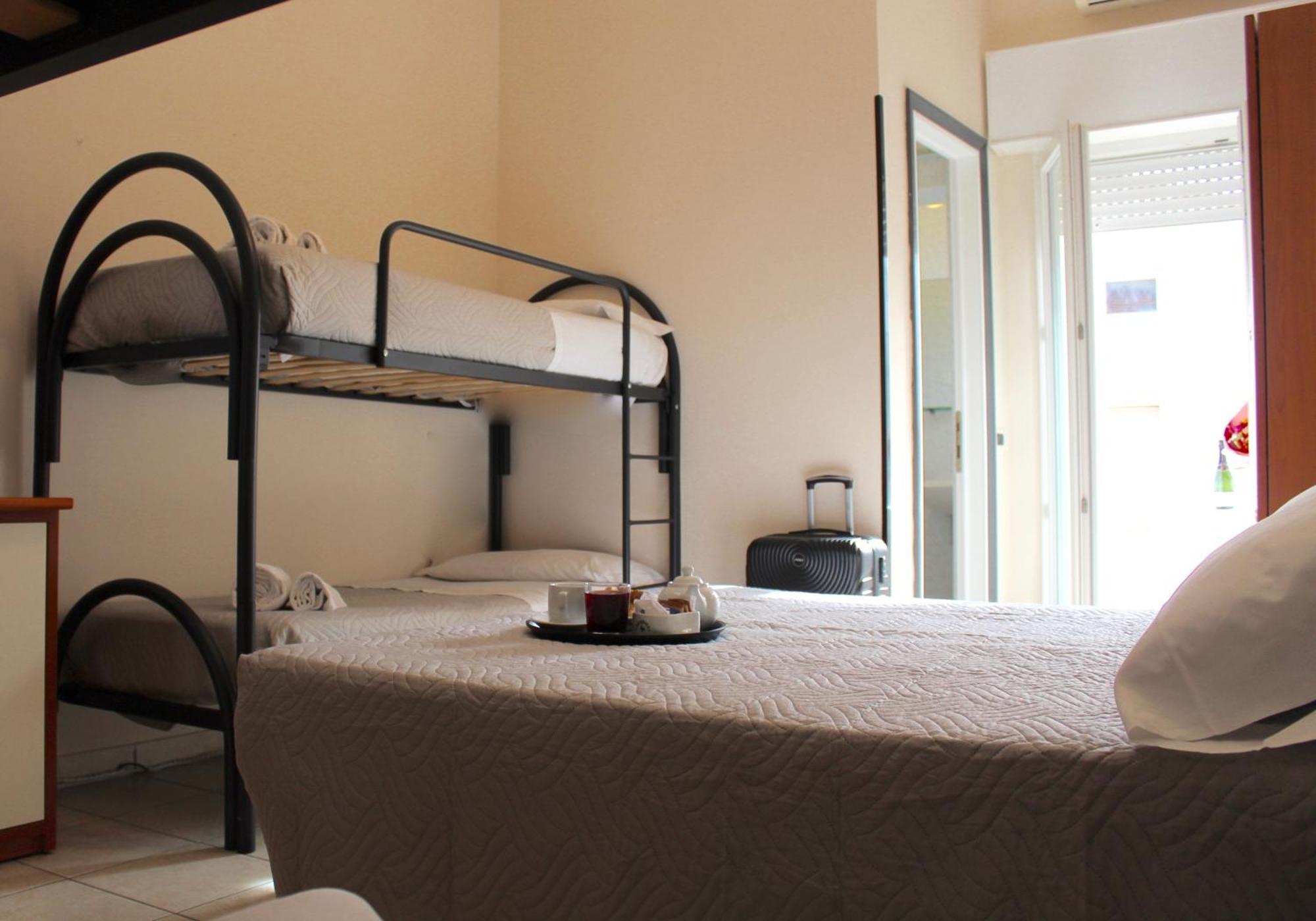 Blue Loft Hotel Cesenatico Esterno foto